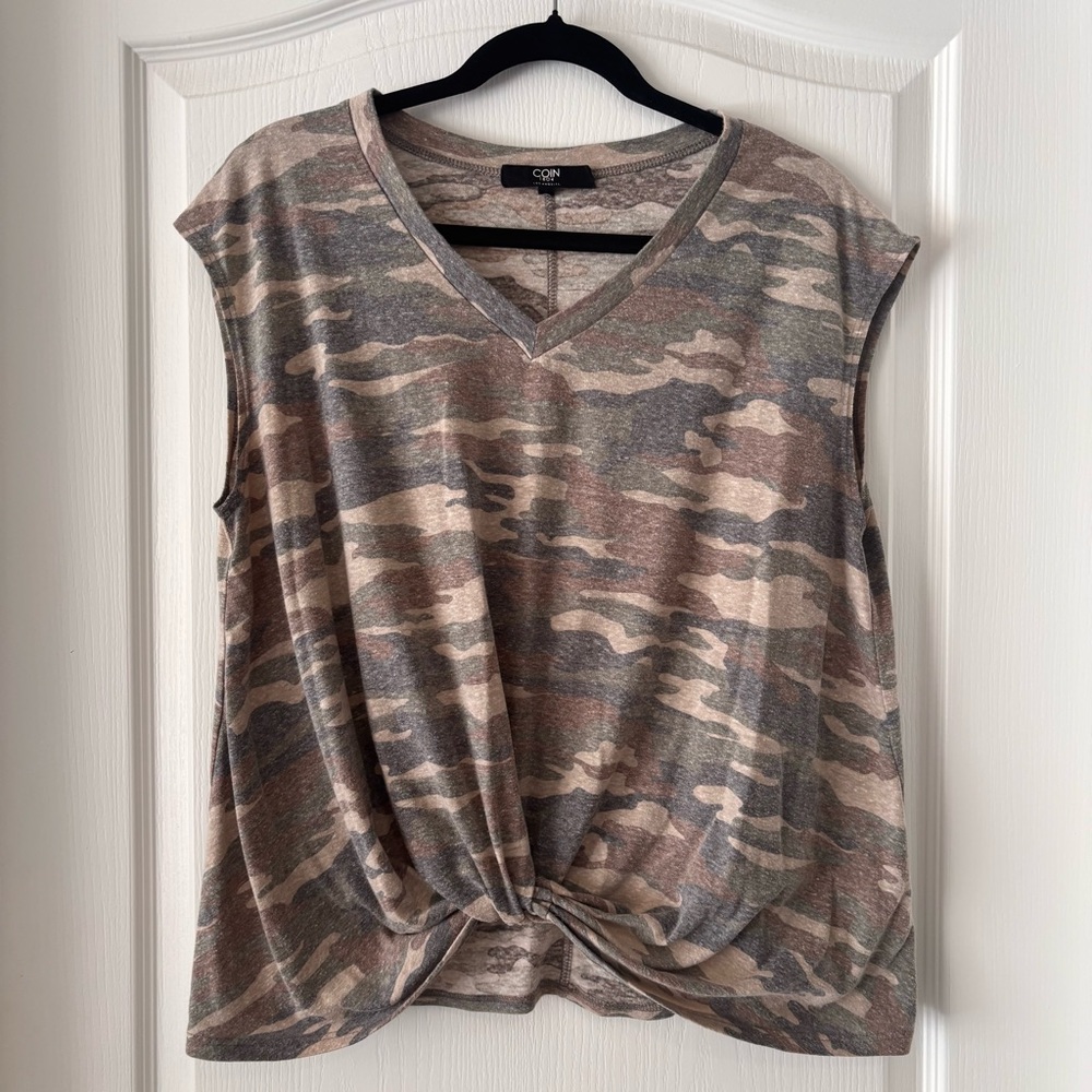 Coin 1804 Tie Front Camouflage Top
